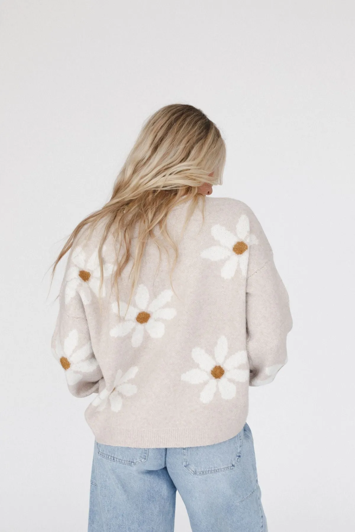 Daisy Path Sweater - Beige