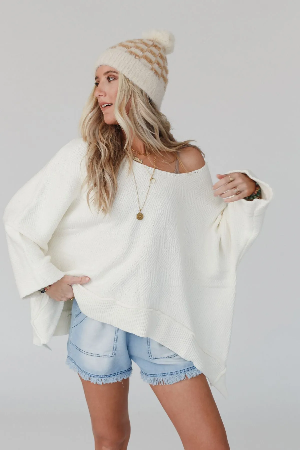 Dana Oversized Diamond Texture Sweater - Ivory